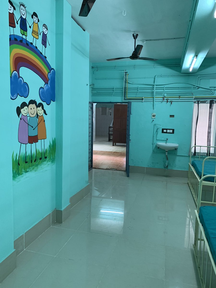 erasaravanan's tweet image. எங்கள் படப்பிடிப்புக்காக தஞ்சை ராசா மிராசுதார் அரசு மருத்துவமனைக்கு வந்தார் ஜோதிகா. மனம் கசிந்தவராக தன்னால் முடிந்த உதவியைச் செய்து மருத்துவமனையை எப்படி மாற்றி இருக்கிறார் பாருங்கள்... அன்பில், அக்கறையில் வியக்க வைக்கும் எங்கள் மாதங்கி வாழ்க பல்லாண்டு!
#HappyBirthdayJyothika