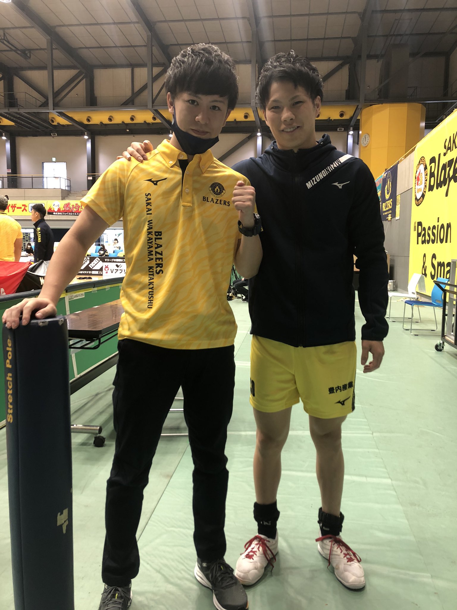 堺ブレイザーズ　No.11 関田誠大　ユニフォーム　M 堺ブレイザーズ No.11 関田誠大 ユニフォーム M - メルカリ