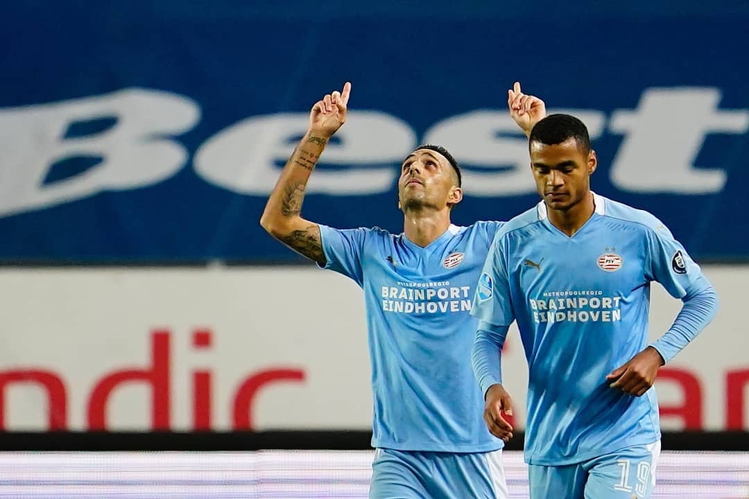 PSV Eindhoven'da Eran Zahavi'nin koronavirüs testi pozitif çıktı.
#psv #eranzahavi #zahavi https://t.co/XAdUkK4UHp