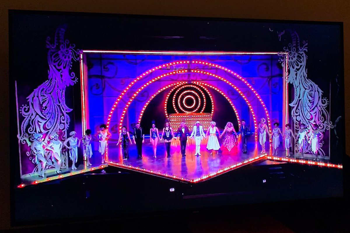 Simplemente. #GRACIAS por esta noche #LaJaulaDeLasLocas