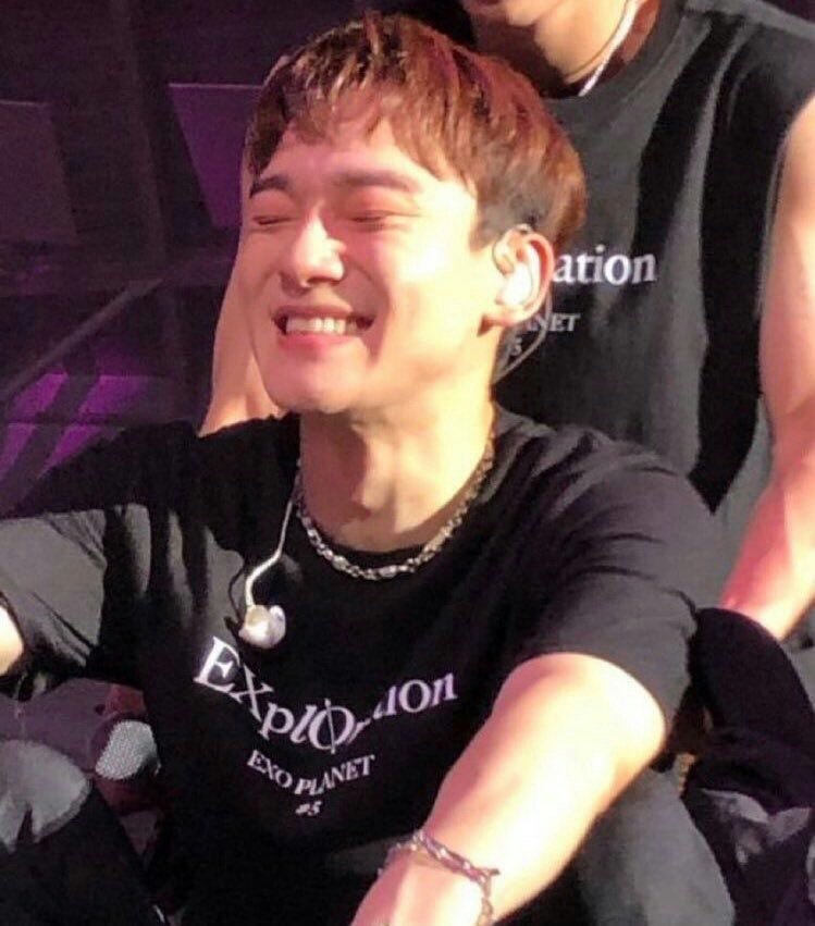 chennieverse's tweet photo. HE'S SO HAPPY I LOVE HIM SO MUXH https://t.co/uLKz4flOXh