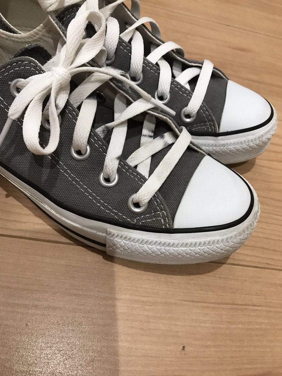 Mrmchan3's tweet photo. 次回予告‼️
コンバース　黄ばみ　取り方
をkeywordに、タイトル考え中〜✨✌️
〇〇で擦るだけで新品みたいになります🤣🤣🤣🤣🤣
これ、めちゃくちゃオススメ‼️
　
#ブログ初心者　#次会予告　＃きタイトル考え中　#毎日更新したい　#楽しくなってきた https://t.co/ZzTEMOxT80