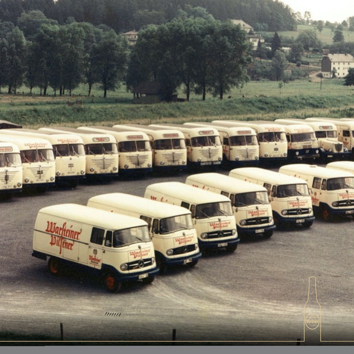 Delivering the goods 🍻
With the iconic yellow & red livery the Warsteiner fleet of delivery trucks were responsible for transporting beer across the region of Warstein & beyond.
Who'd like to get their beer delivered by one of these? 🙋 https://t.co/CBX7rs6JEu