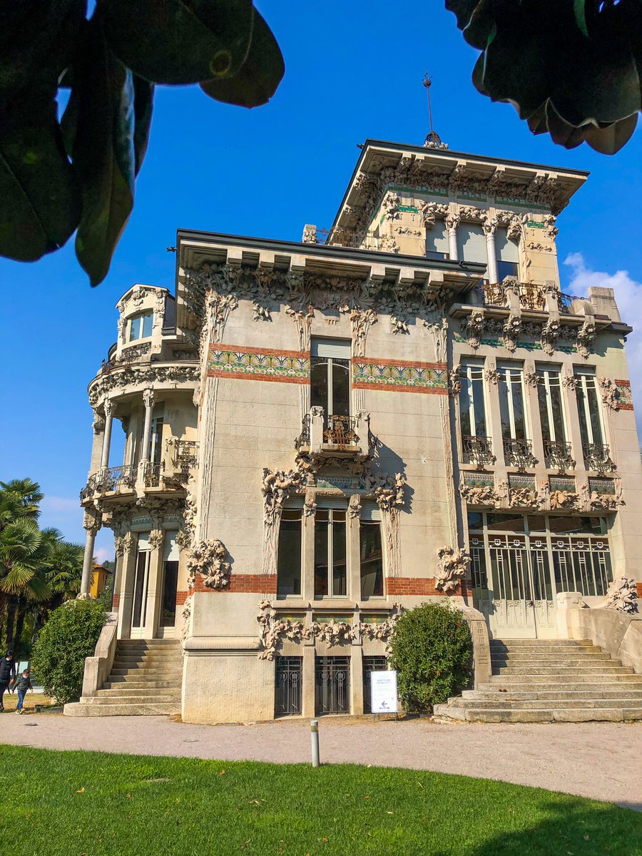 MicheleCrosta's tweet photo. Villa Bernasconi in Liberty Style, #cernobbio #lakecomo #italy
#artnouveau #lago #lake #everydaylife #outandabout #photography #canon #comoturismo #shotoniphone #photooftheday #photo #villa #stileliberty #visitcomo #travelphotography #travel #traveltheworld #traveling https://t.co/hILG0wQinq