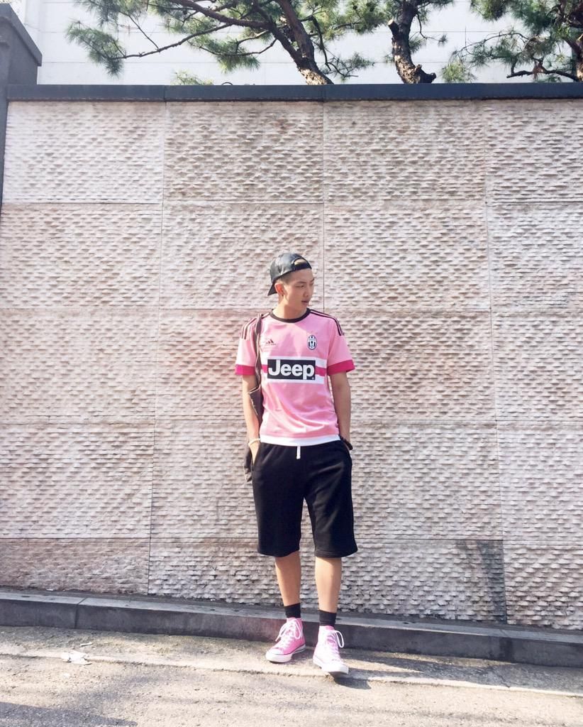 There is something too cute about him.. isn& #39;t it...