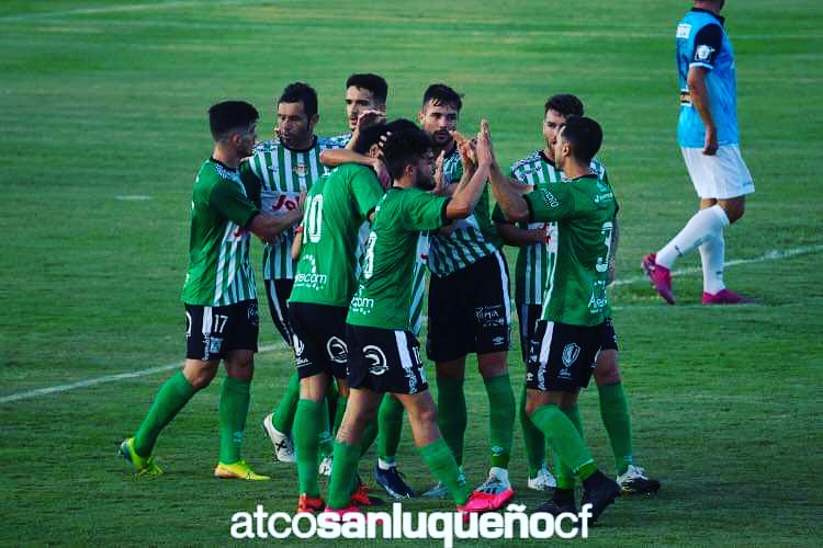 🤩 Empieza la liga
⚽ Vuelve el fútbol modesto

🏟️ Volvemos a nuestro fortín con restricciones y nuevas normas por y para la salud y bienestar de todos 😷⛔

💚 800 voces animando a nuestra "leti"

¿Ganas? Demasiadas 😍

#LaIlusionEsVerde 💚