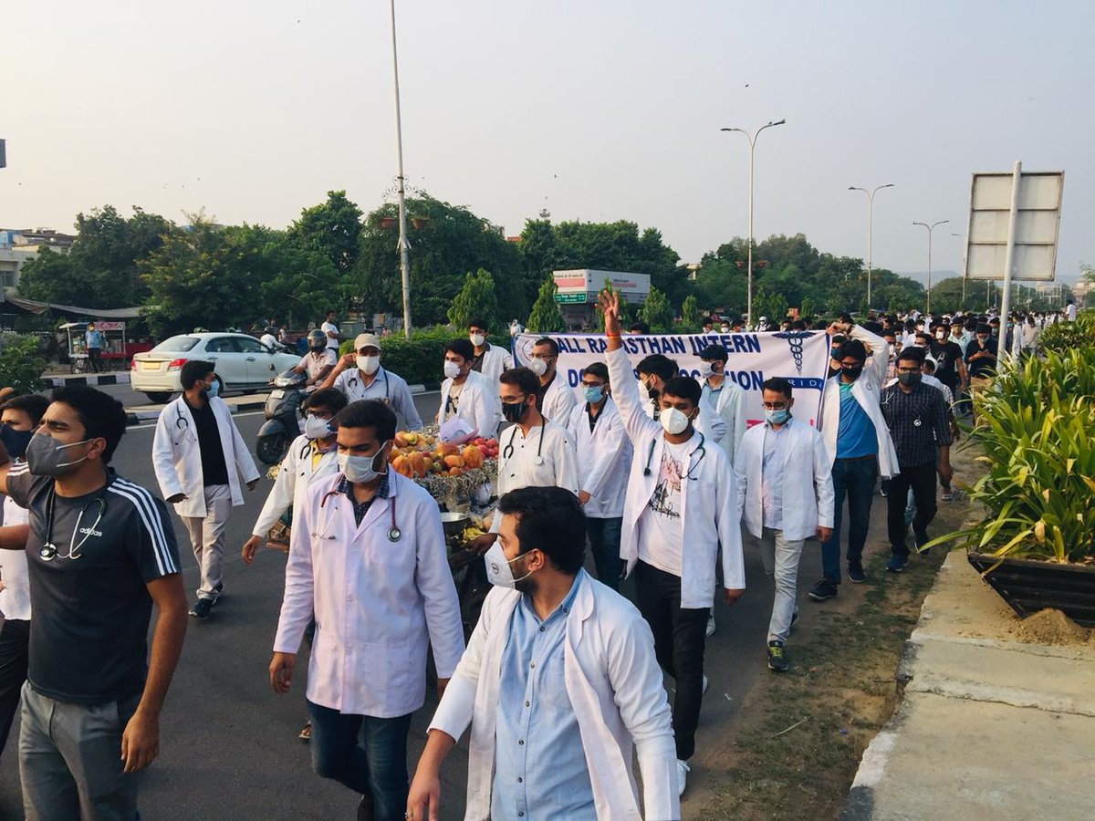 official_aimsa's tweet photo. AIMSA demand stipend increment intern doctors (Rajasthan). @ashokgehlot51 @RajCMO @RaghusharmaINC @SachinPilot @ABPNews @aajtak @DainikBhaskar @IndiaToday @htTweets @timesofindia @the_hindu https://t.co/yoQApjjEZ8
