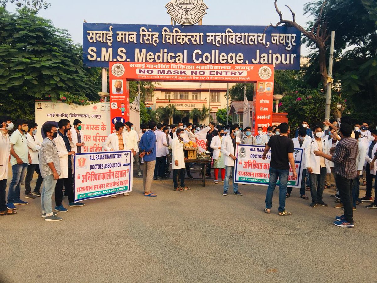 official_aimsa's tweet photo. AIMSA demand stipend increment intern doctors (Rajasthan). @ashokgehlot51 @RajCMO @RaghusharmaINC @SachinPilot @ABPNews @aajtak @DainikBhaskar @IndiaToday @htTweets @timesofindia @the_hindu https://t.co/yoQApjjEZ8