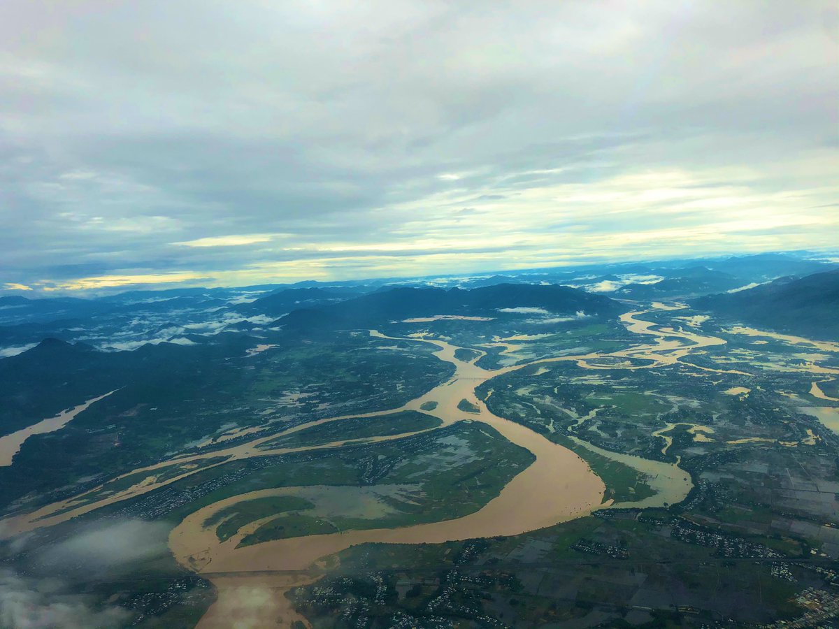 Finally a break a from non stop typhoon's that have been lashing the coastal area's of Central Vietnam. #viewfromtop #centralvietnam #avgeeks