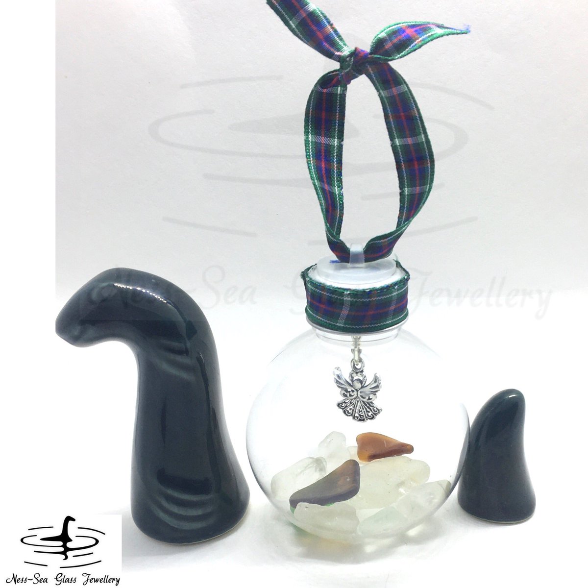 Ness_SeaGlass's tweet photo. Loch Ness Sea Glass Jewellery and Gifts are a fantastic gift idea. Necklaces, Earrings, Rings, Bookmarks, Keyrings & much more. All made with Nessie Sparkle 🦕
International postage & free gift wrapping & message if desired.
https://t.co/GDWaOAJeSX
#ukgiftam #mumsatworkhour https://t.co/tg1JXkJ0u0