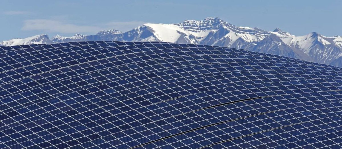 wefenergy's tweet image. Sustainable investments can create value not just for shareholders, but for all of us. This is the heart of the system value approach.  Read the new article by @EnelGroup CEO @starax here: buff.ly/3k5918T #systemvalue #energytransition @Davos @wef