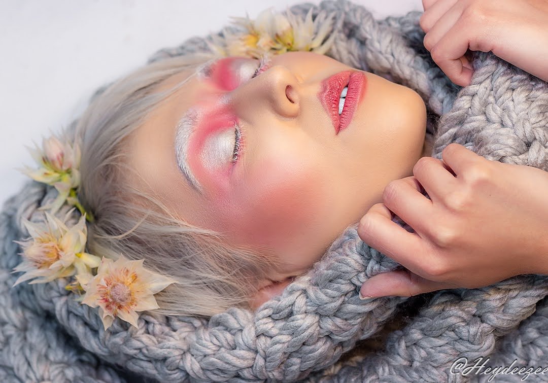 WithHerHandsSA's tweet photo. Creative Collaboration - WOOLY WONDERLAND

Taking crochet to a new level. 

#LevelUp #crochet #beautiful #photooftheday #art #makeup #photography #model https://t.co/2aQ0BJGJyN
