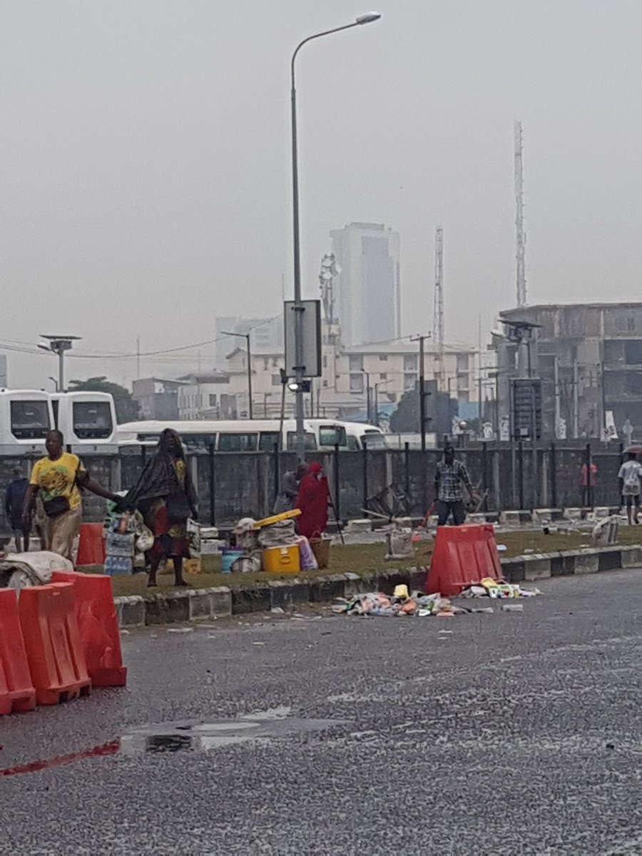 ICleanProtests_'s tweet photo. Come rain come shine we shall continue to keep our protest ground clean.
#EndSARS #ENDBADGOVERNANCE #EndPoliceBrutality https://t.co/Q4kWJ2EnwS