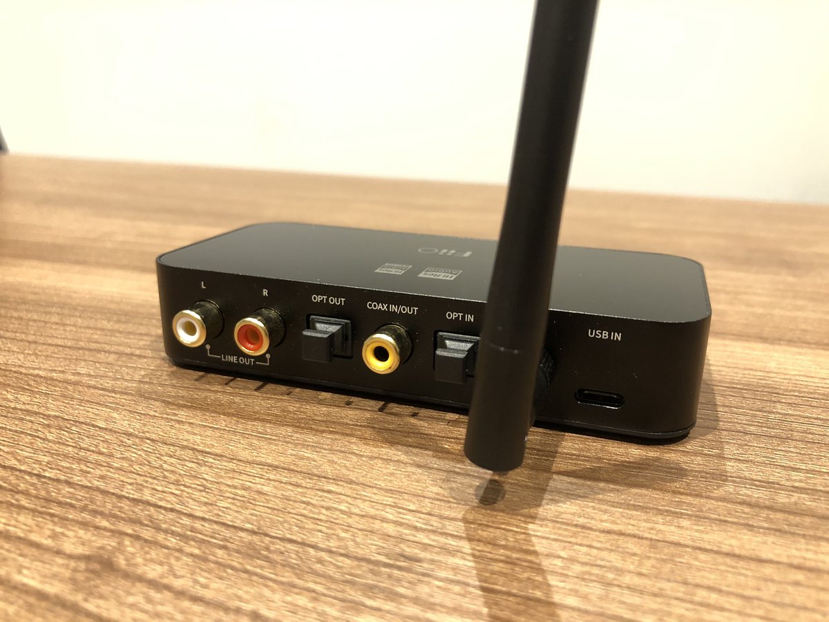 Pine_App1e's tweet photo. 参考展示の FiiO BTA 30。
もはや入手力が全部入り・・・
#FiiO #SOUNDSHOWCASE https://t.co/XIN1aFIQRd