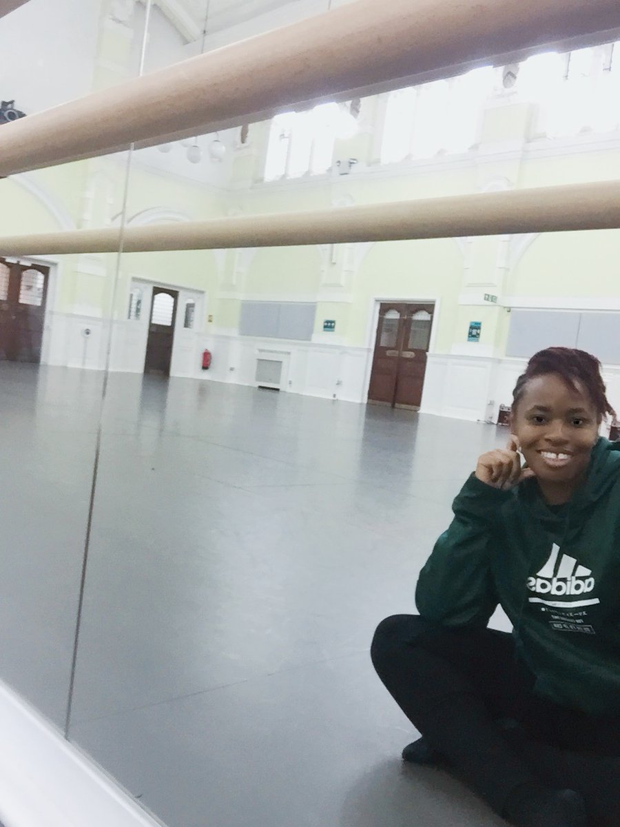 Andrea Queens tweet media