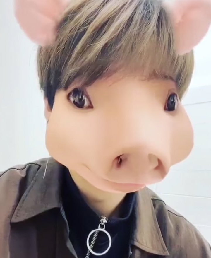22xxxtttt's tweet photo. ครับ https://t.co/gQUmEFcNmm