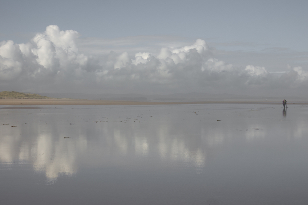 The wonderful reflections clouds on Bamburgh Beach. The light was just beautiful ... 

#bamburgh #bamburghbeach #northumberland #beach #clouds #reflections #landscape #landscapephotography #womandphotographer