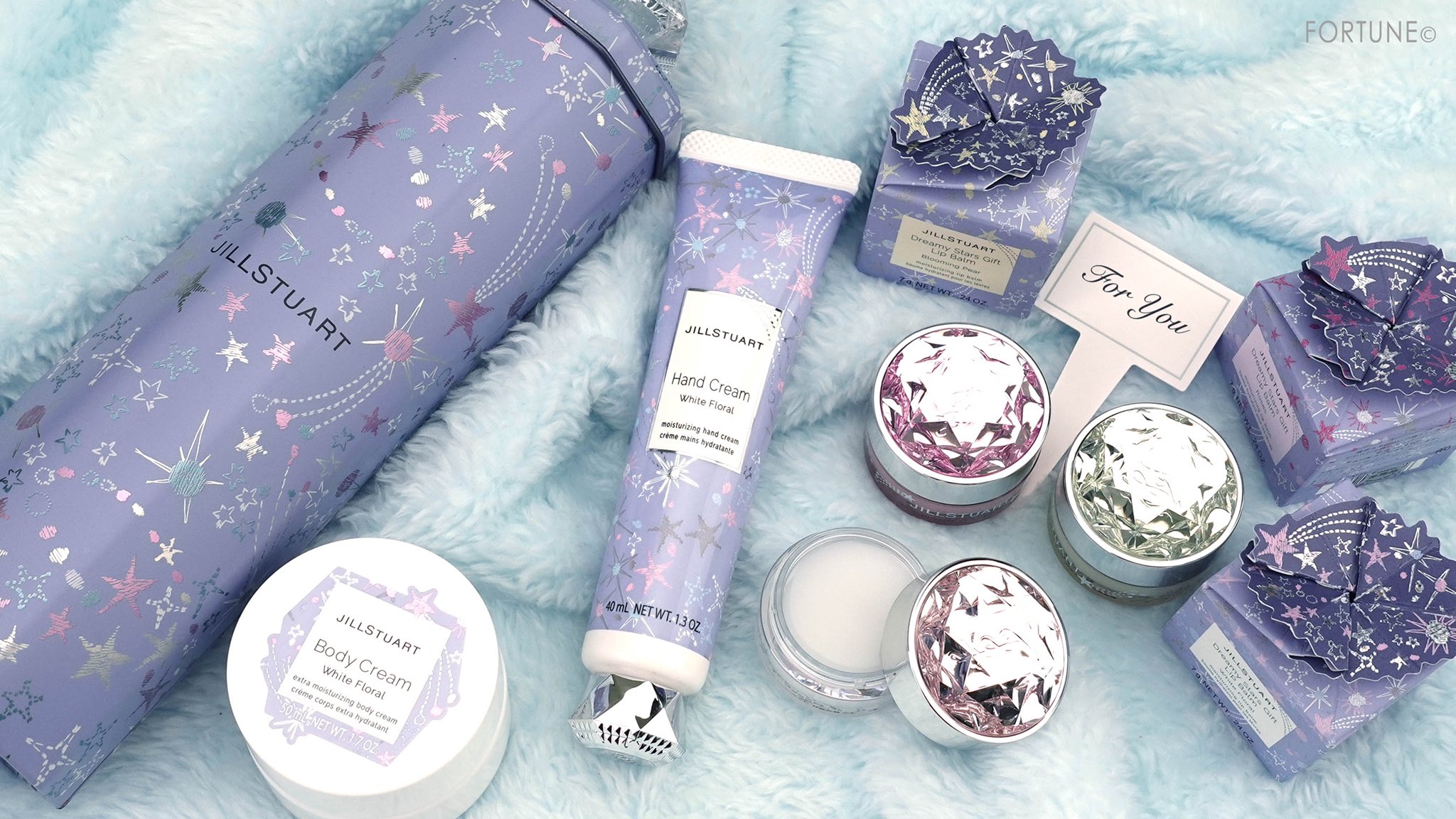 Fortune ふぉーちゅん 新作コスメのリアルレビューを配信 ホワイトフローラル香るギフト Jill Stuart ジルスチュアート 年ホリデーギフトコレクション ドリーミースターズギフト ボディクリーム ハンドクリーム ホワイトフローラル