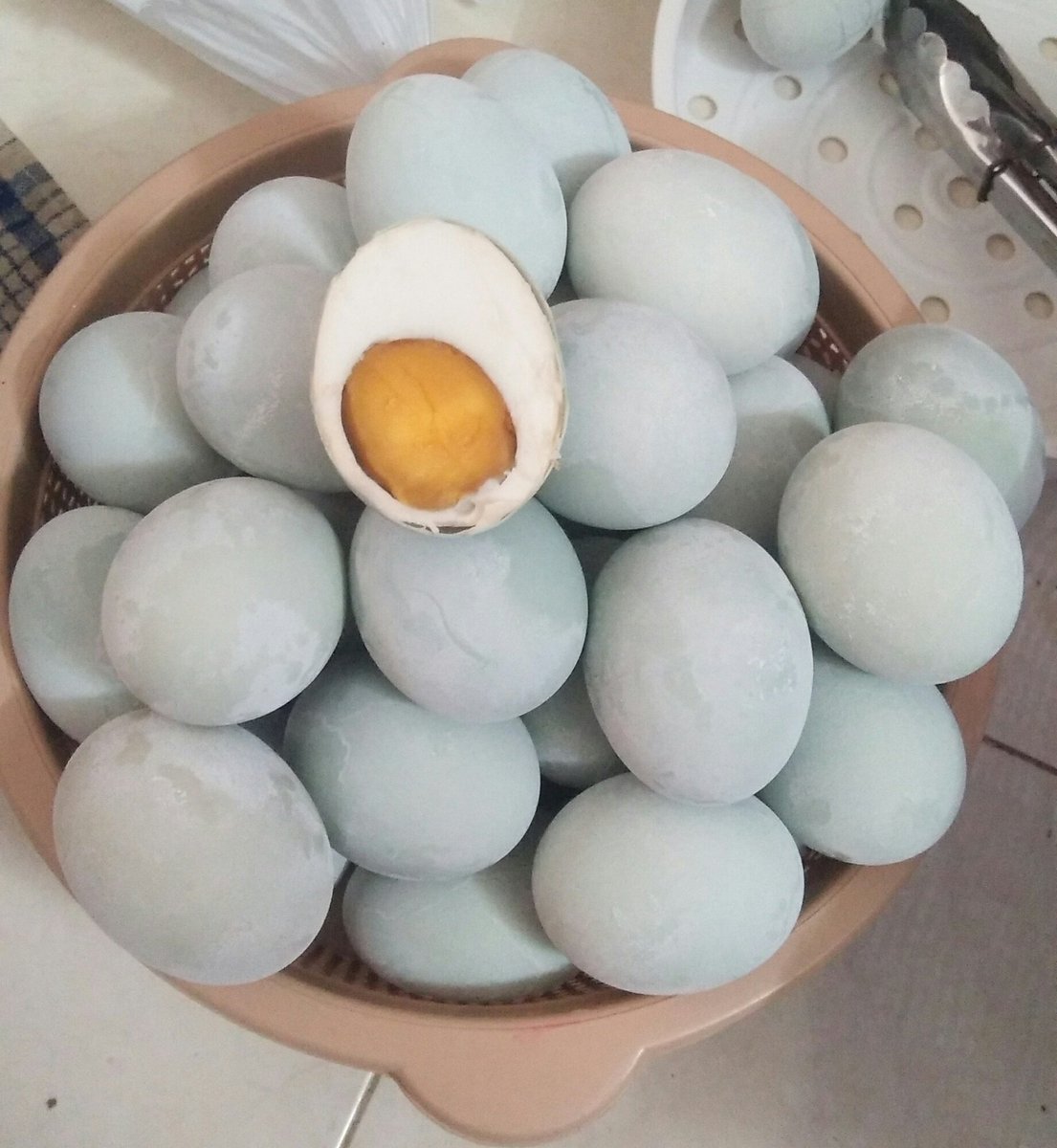 rockruwet's tweet photo. Tolor asin home made .., harga kompetitif ..enak dan bergizi ..
27k /10butir ..
Area tlogosari free ongkir 
Bisa hub. +62 882-3988-5771 https://t.co/A5WxnZ3ZTv
