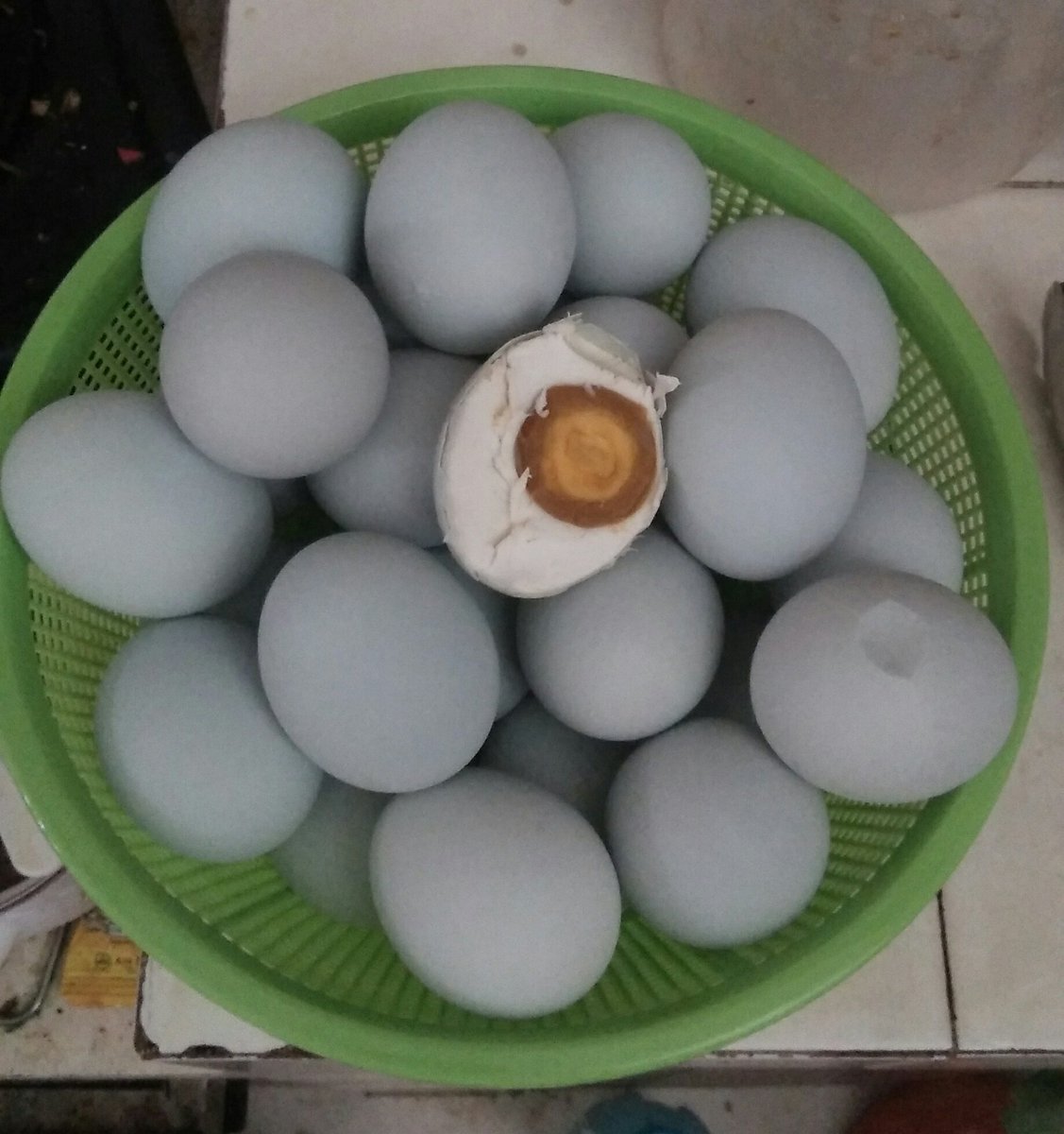 Tolor asin home made .., harga kompetitif ..enak dan bergizi ..
27k /10butir ..
Area tlogosari free ongkir 
Bisa hub. +62 882-3988-5771