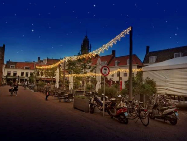 wijzijndestad's tweet image. Middelburg Winterstad 2020: lichtpuntjes  wijzijndestad.com/verhalen/midde… #Middelburg #Middelburgwinterstad #sfeerverlichting