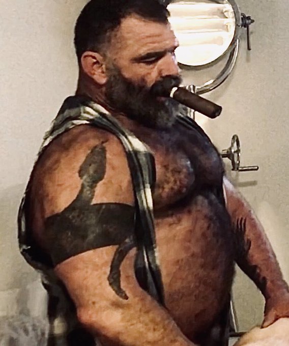 1 pic. Bend over and give me that hot raw Boy cunt! https://t.co/jV2bQ5Pxqb #Bigcock #uncutcock #cockworship