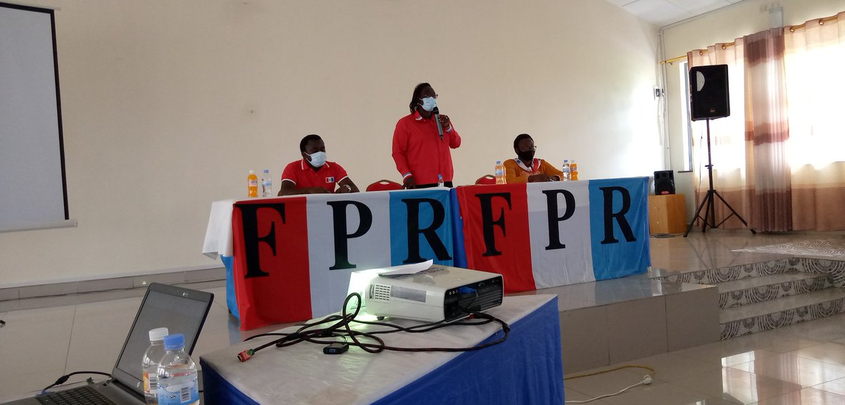 DitrictRpf's tweet photo. Amafoto agaragaza urubyiruko rurenga 80 rwitabiriye Amahugurwa y'Umuryango FPR-Inkotanyi mu karere ka Musanze.
Muri uru rubyiruko harimo n'Abiteguye gutera intambwe idasubira inyuma baharanire Kuba Inkotanyi zikotanira guteza u Rwanda imbere. https://t.co/ScQfJSJcyG