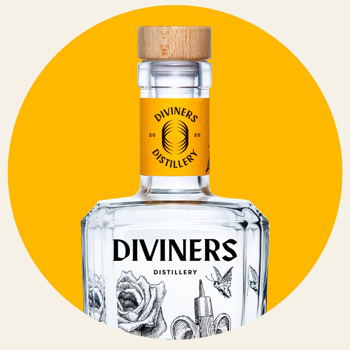DivinersGin's tweet image. Outlier’s zesty &amp;amp; wildly punchy flora bursts of flavour mingled with abundantly fresh Australian aromas make it go to nightlife gin. Mix with premium tonics, sodas, and bitters with no need for fruit garnish.

#gin #gintonic #martini #ginlover #distillery #gindistillery