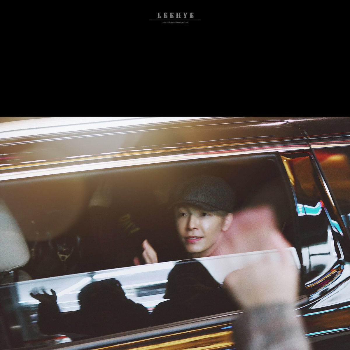 Donghae waving/looking at fans from the car's window ~ a thread