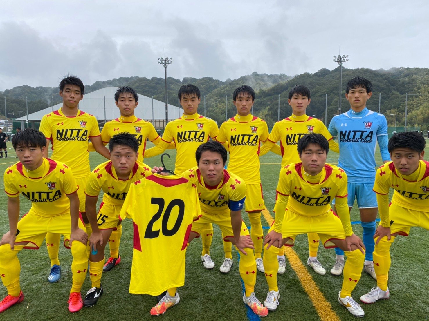 新田高校サッカー部 公式 第99回全国高校サッカー選手権大会愛媛県予選3回戦 10 17 土 対 松山工業 今治スポーツパーク 前半1 0 27分 水野 後半1 1 26分 玉井 2 1勝 来週の宇和島東戦もチーム一丸となり全力で戦います 応援お願いします