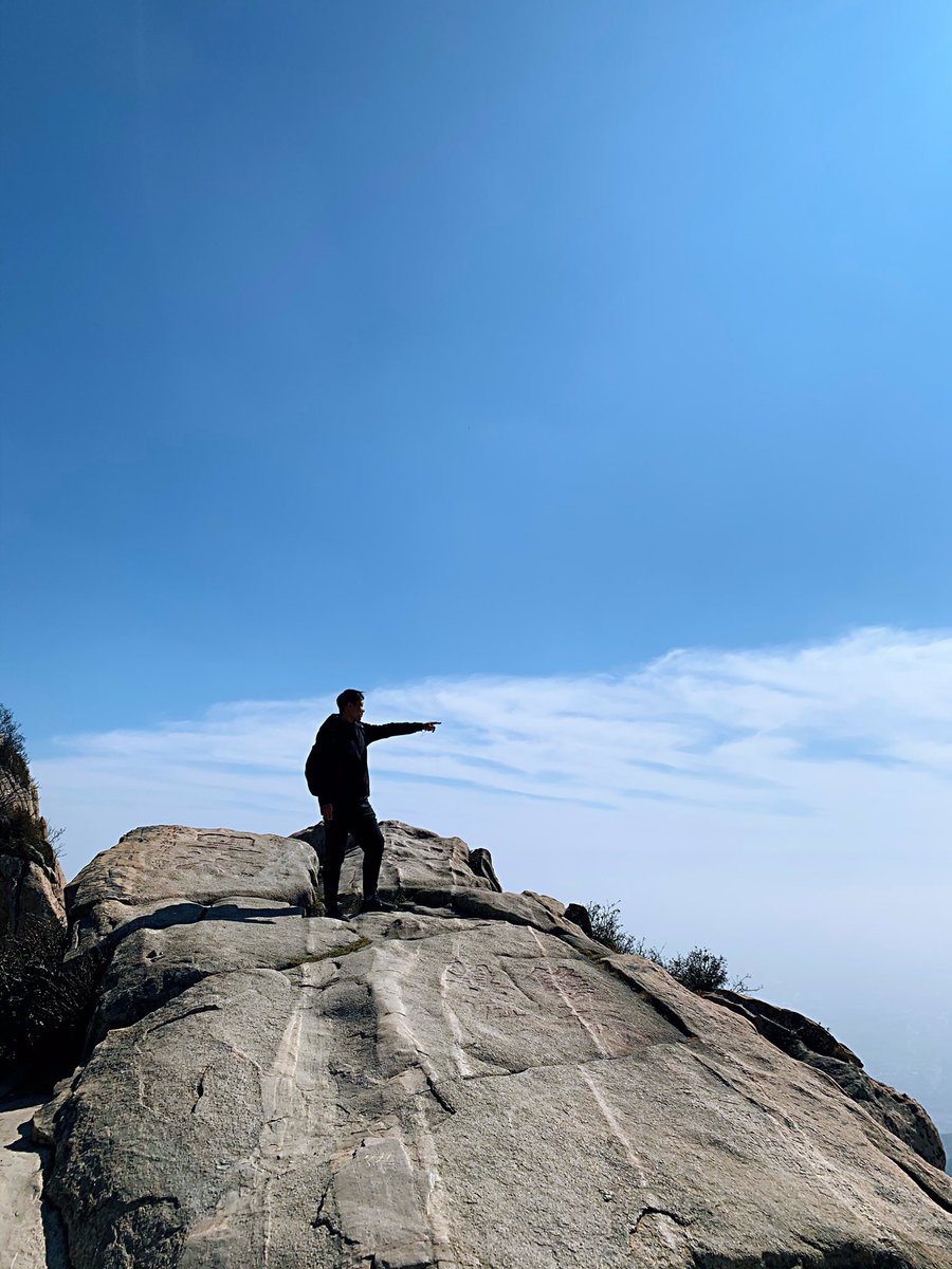 心有多大，世界有多大
近观脚下，展望未来