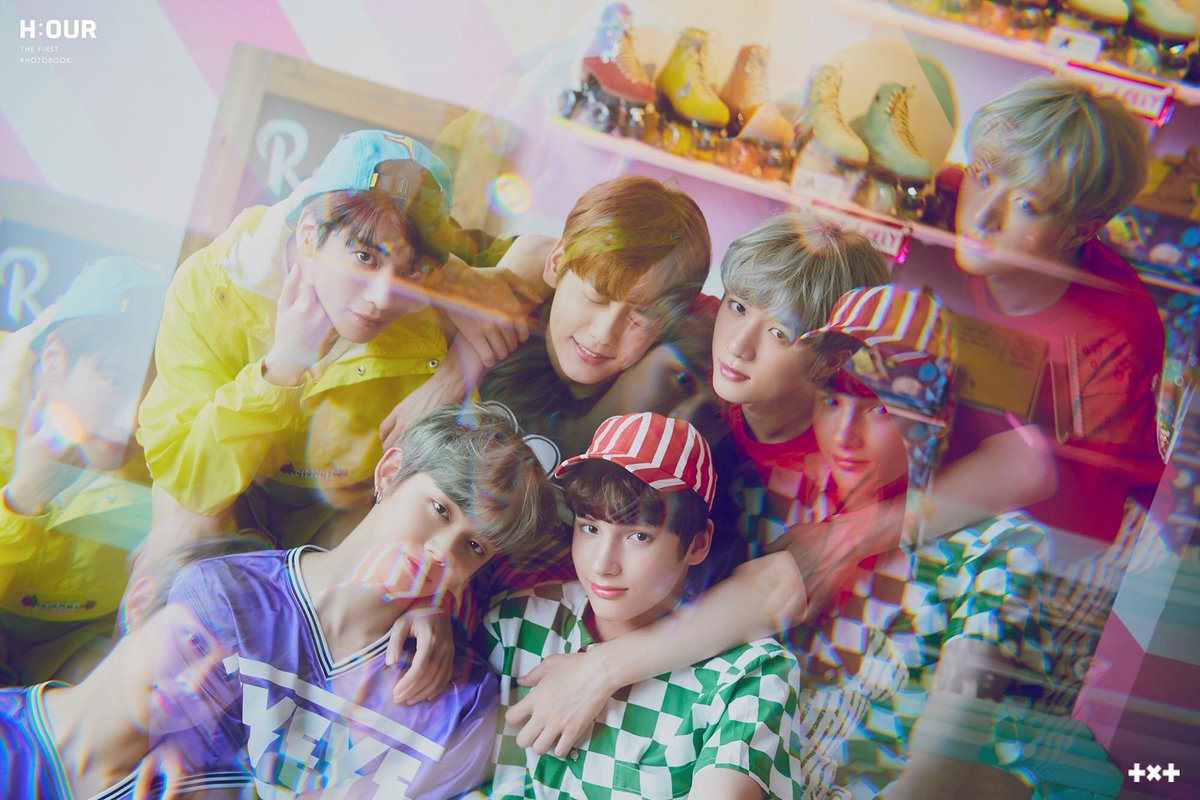 Идеи для видео в лайке кпоп. Феликс stray kids сердце. Ateez сердечки. Идеи для видео в лайке кпоп. Purple kiss корейская группа.