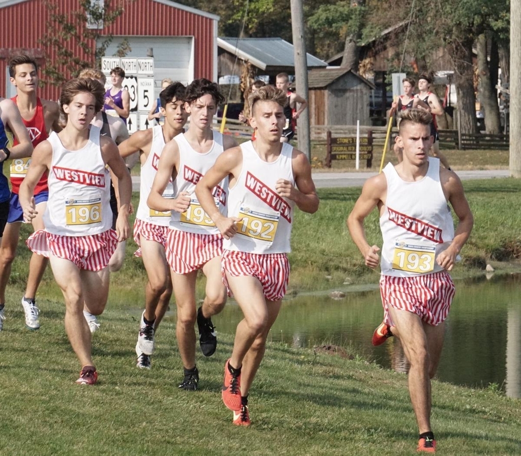 wvJSHS's tweet photo. Congratulations to the boys xc team for placing 5th at regionals and qualifying to run at semi-state next week!! Seniors, Spencer and Remington Carpenter, placed 2nd and 5th. The top 5 teams and top 10 runners in the regional move on to semi-state. #WarriorPride https://t.co/qWqngd4jVm