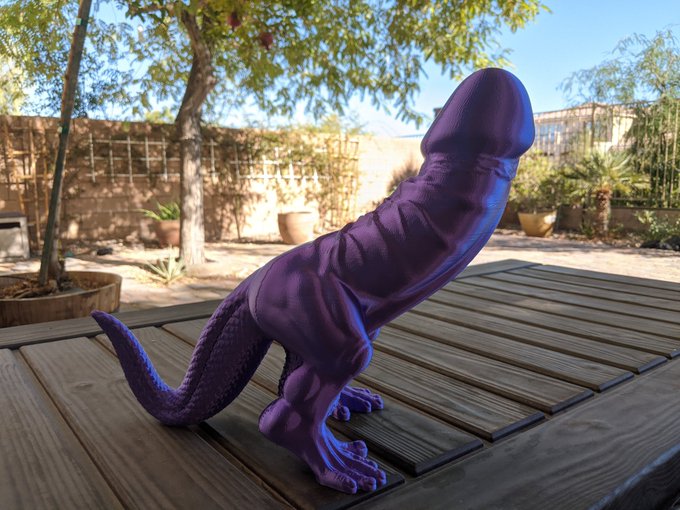 Mae Ling ✈️ Portland 7/1-27 ✈️ Seattle 7/28-30’s pics and videos