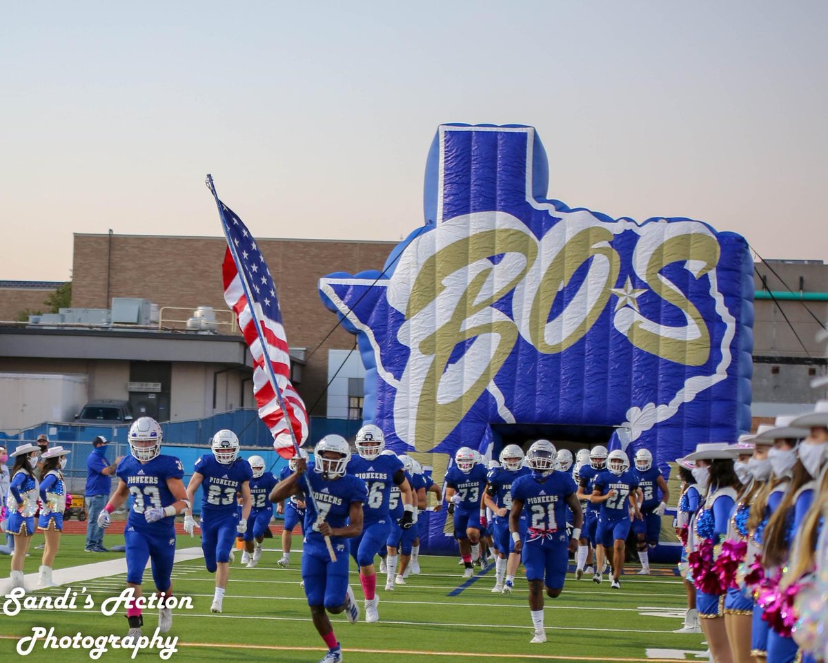 Pink out game pics are posted @ facebook.com/media/set/?set… <a href="/BosFootball/">Boswell Football</a> <a href="/BosFootball/">Boswell Football</a>  <a href="/AthleticBos/">Boswell High School Athletic Training</a> <a href="/BoswellBlueCrew/">Boswell Blue Crew</a> <a href="/BoswellBandGold/">Boswell Band of Gold</a> <a href="/BoswellCheer/">📣 Boswell Cheer</a> <a href="/BoswellDrumline/">Boswell Drumline</a> <a href="/BosStudentSect/">Bos Student Section</a>  <a href="/pgdtboswell/">Pure Gold Dance Team</a>