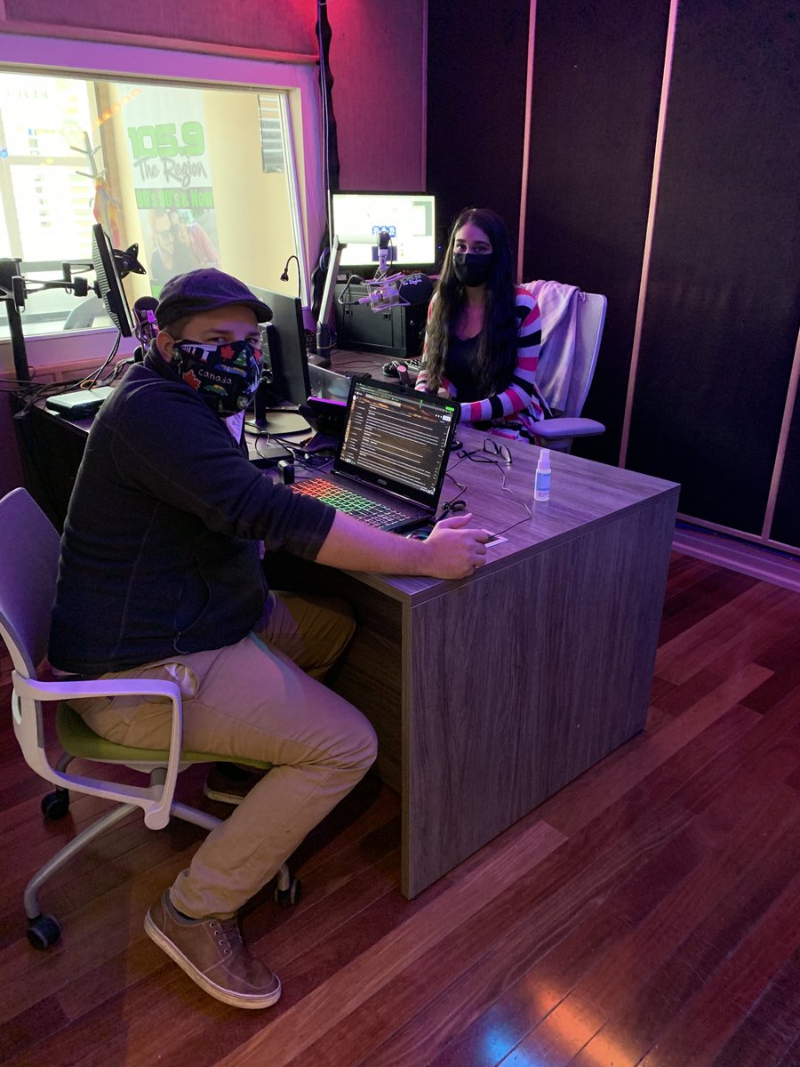 tmrgame25's tweet photo. @1059TheRegion dynamic duo in studio https://t.co/9d4cW6nT4C