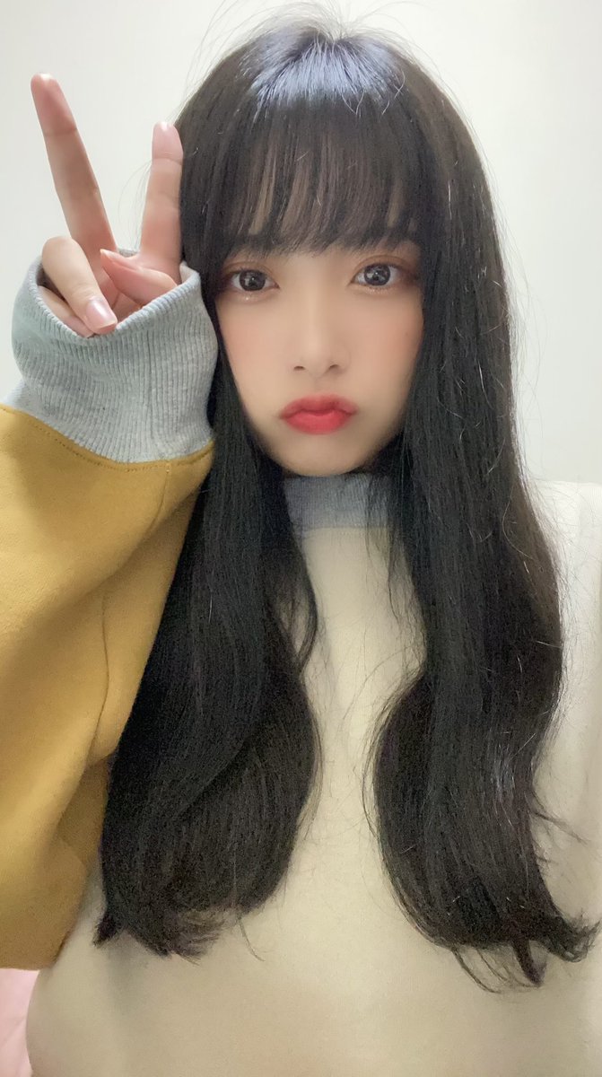 pochacco_22's tweet photo. 髪の毛暗くなった私❗
一応7cm切ったんだよ❗
明日から実習がんばるるる❗ https://t.co/QcrjrQLCjy