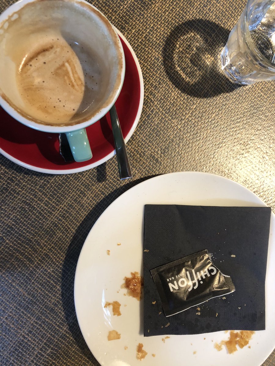 ElisaGiovanoli's tweet photo. Es hat ein wunderbares neues Café in #zürich. Nahe Kunsthaus. Schwere Zeiten für Neueröffnungen, deshalb an der Stelle ToiToiToi #Kaffee https://t.co/kSmDjMVtsr