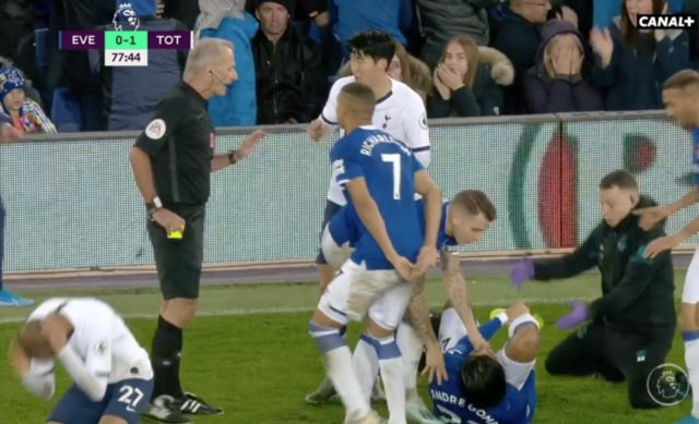 4. Son collides with Gomes resulting in Gomes' injury. Richarlison doesn't actually check on his teammate and just going straight to the ref asking Son to get send off. Son then received racial abuse and mulitple death threats from Everton fans.