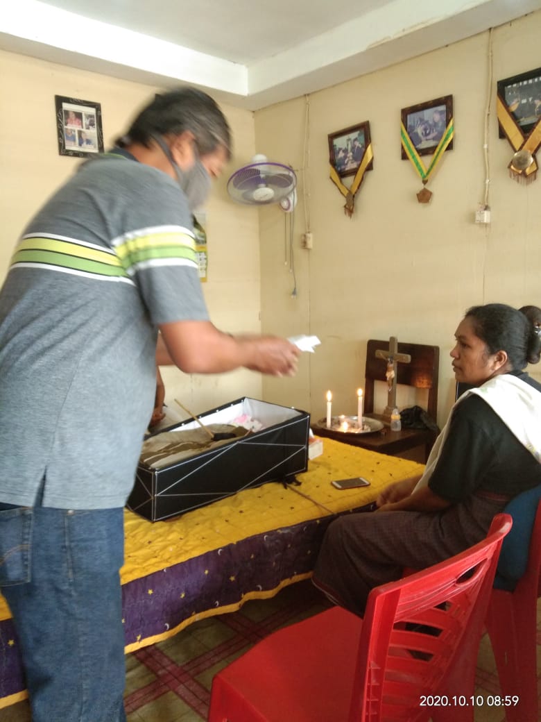 LayEdvin's tweet image. Kunjungan duka dan penghiburan ke keluarga yang berduka Di Paroki Kristus Juruselamat Kotaraja. 
DPP Sie Sosial