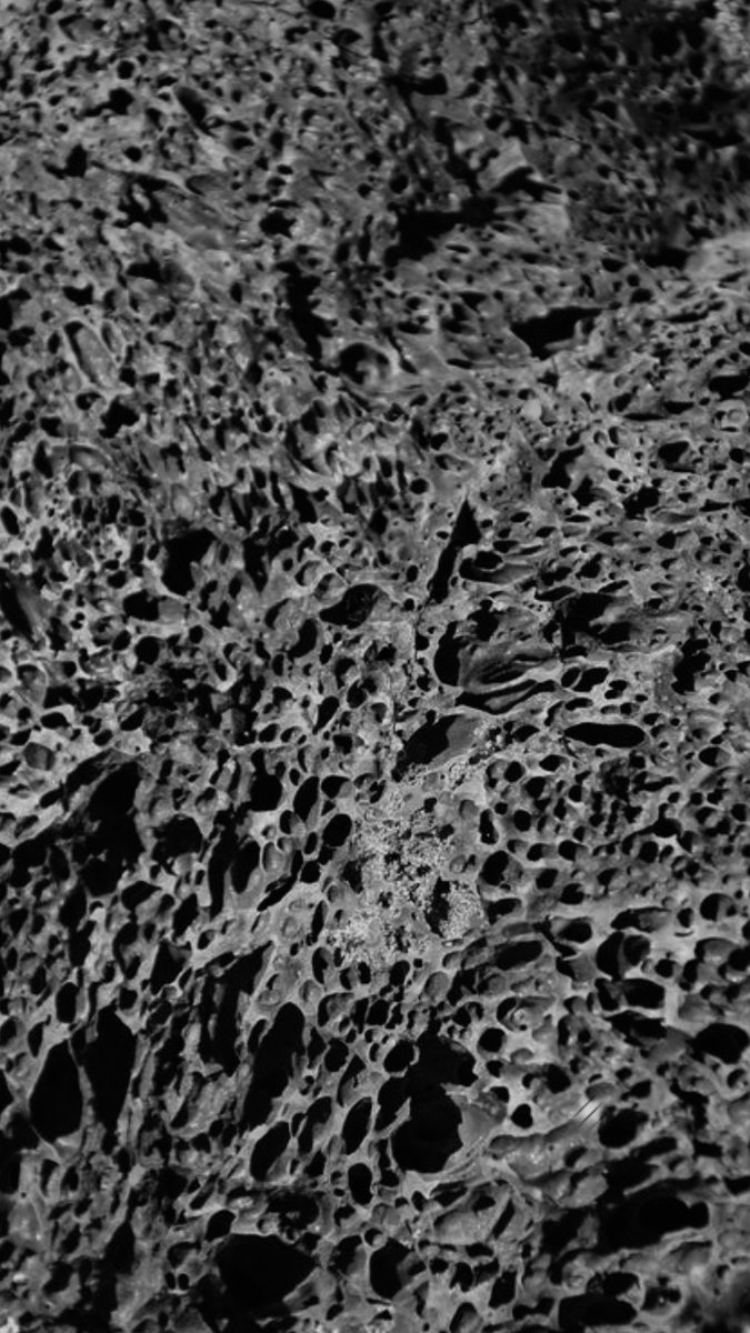 DOrefice_Studio's tweet photo. The new Cava collection produced with Alfaterna Marmi, presented at EDIT Napoli is Inspired by the aesthetics of stone exposed to chemical, physical and biological agents, this is the first element of the series presented in preview.
Erosion - fruit bowl https://t.co/VGVCBj23nM