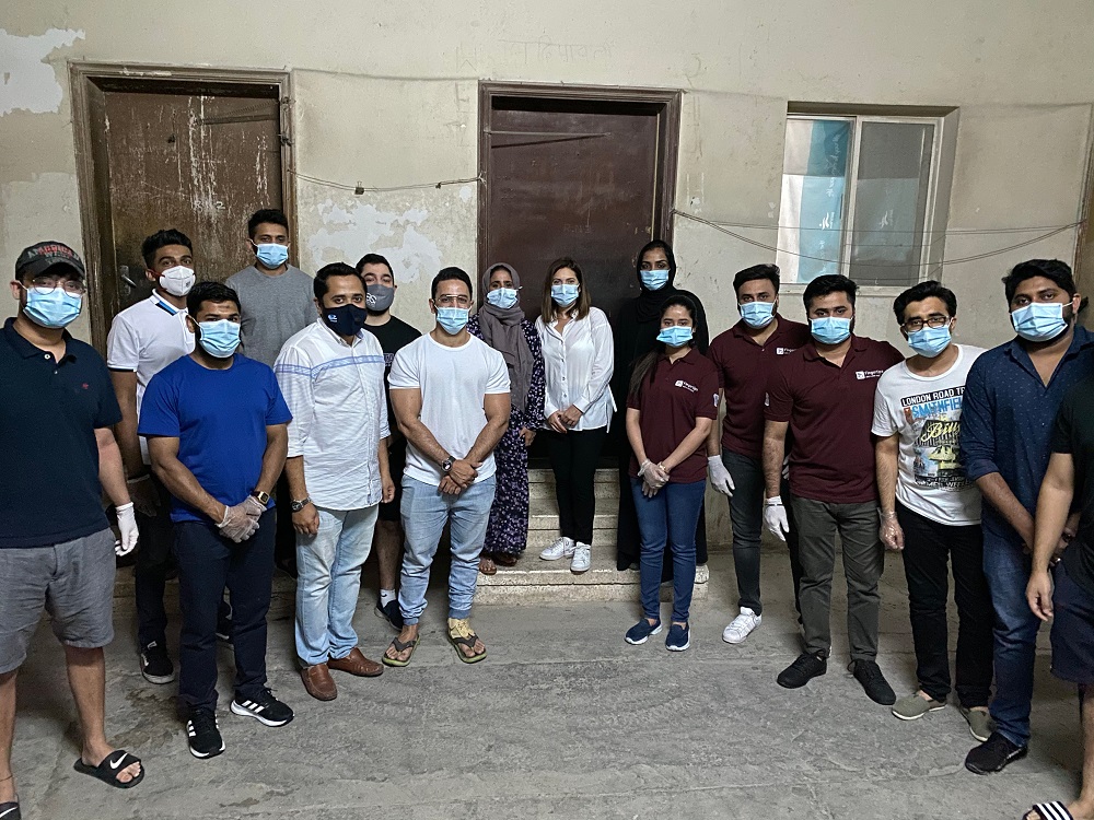 qatarliving's tweet photo. On World Food Day, Fingertips distributed more than 200 meals to a labor camp in the Industrial Area.
@fingertipsqa
#Delivery #Qatar #QatarLiving
https://t.co/4YzqQDYuIX https://t.co/X8eG65X0CY