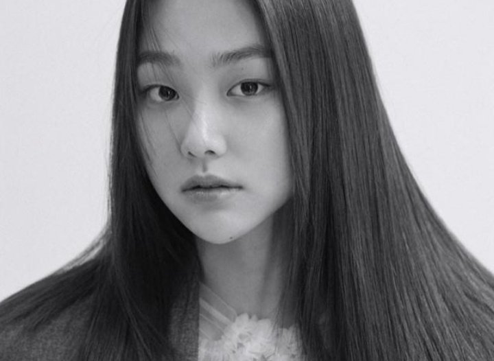 Jangan mudah menyerah, Tuhan tak pernah terlambat menolong umatNya. Bersabar dan milikilah iman yg kuat! Berserah diri harusnya pilihan yang tepat.