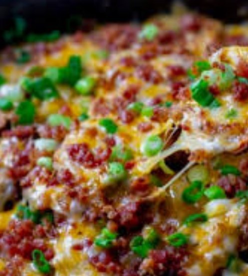 lakingsfanner's tweet photo. #WorldsCollideWhen I order Irish nachos. https://t.co/KaG4dFcAgR