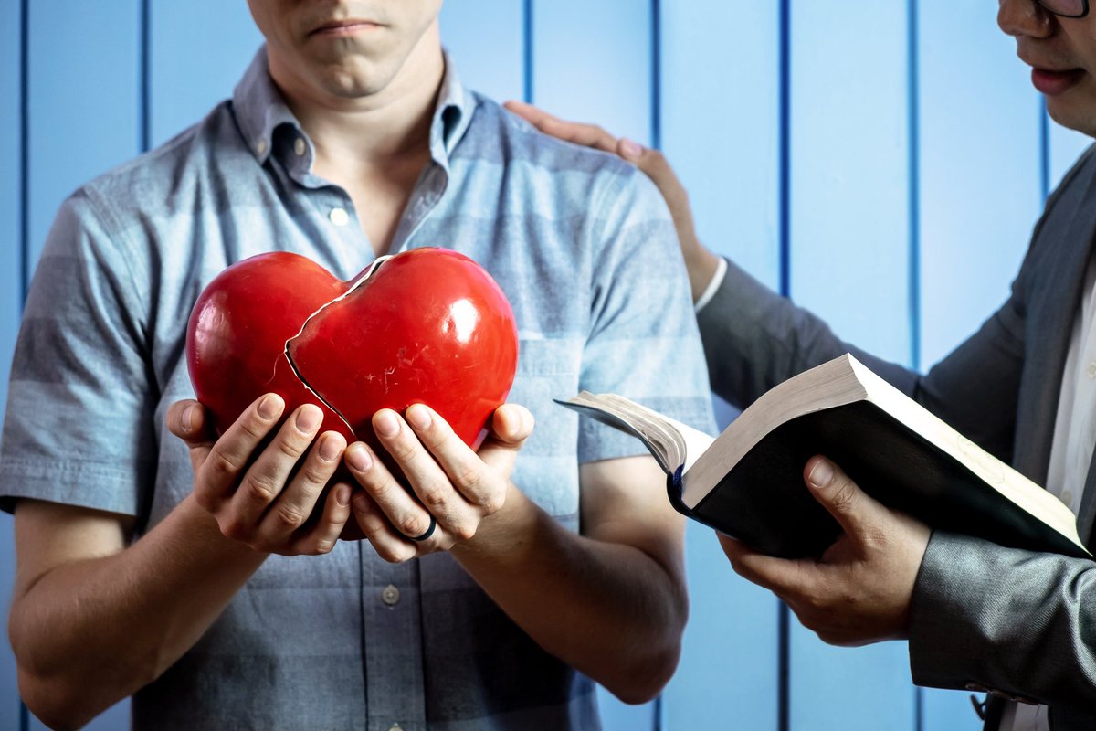 prertonkohler's tweet photo. #Is58| Somos reparadores de santidade, fidelidade e solidariedade. A primeira nos leva de volta a Deus, a segunda confirma que andamos com Ele e a terceira devolve uma vida mais digna aos filhos amados Dele. #rpSp #PrimeiroDeus https://t.co/NGF8V9Q7Wc
