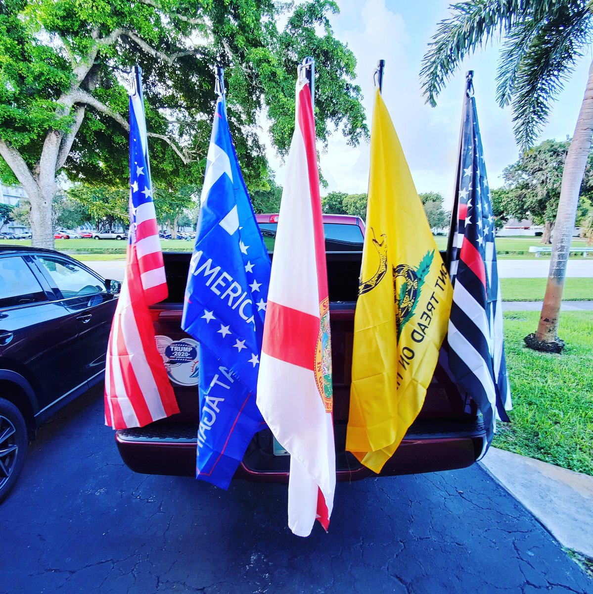 ready for the Trump caravan in Miami.... ohhhhh yeaaaaaaa #Trump2020 #TrumpPence #vote #RED #RemoveEveryDemocrat #LawandOrder #2A #backthered🚒 #backtheblue🚔 #AmericaFirst #donttreadonme🐍 #fourmoreyears 🇺🇲🇺🇲🇺🇲🇺🇲🇺🇲🇺🇲🇺🇲🇺🇲❤🤍💙❤🤍💙❤🤍💙❤🤍💙