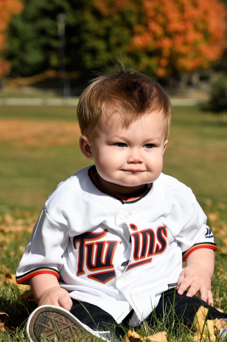 Hannah_Sisk24's tweet photo. Happy 1st bday to the most handsome boy in the world😍❤️ https://t.co/tDXM2KCTKD