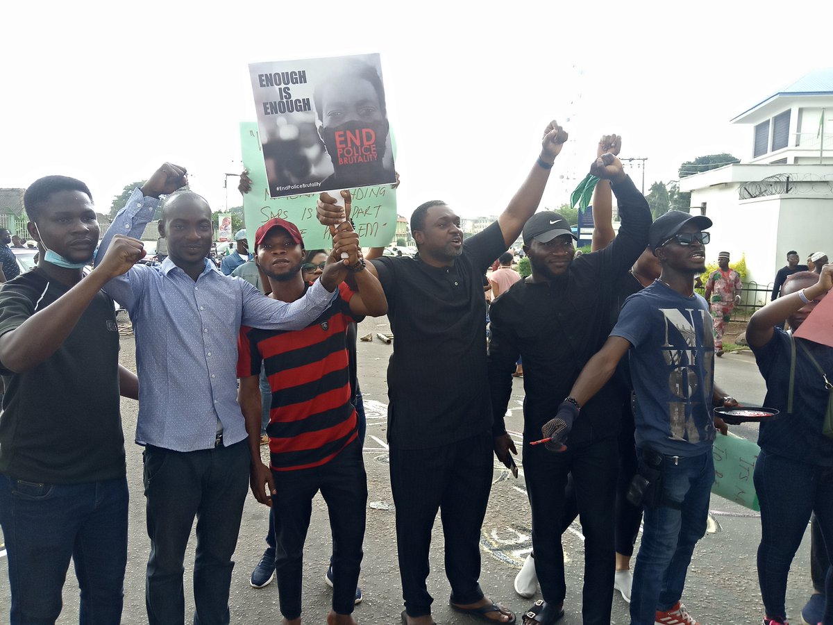 Hon_Marble's tweet photo. I want a better Nigeria, a decent nation that will be a pride of everyone and the coming generation. So, yesterday, I walked the talk. 

#MiODisguise
#EndSars
#EndPoliceBrutality
#ReformNigeria
#IbadanProtests https://t.co/6cBJNe6l3F