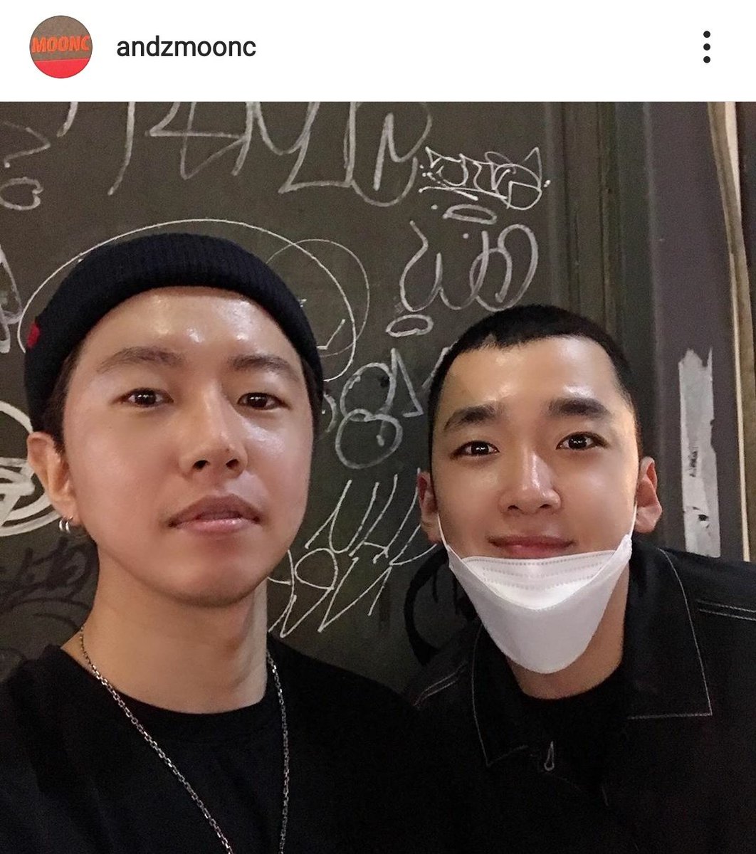 MAP6_Updates's tweet photo. Moonc is not only a good friend of Minhyuk and D-CRUNCH Hyunoh, but he is also a music producer and a solo artist. I recommend checking out some of his songs!

D-CRUNCH and MAP6 were both under ALL-S Company. Now it's hard to tell whether they are under the same company or not. https://t.co/Veah0PCqyl