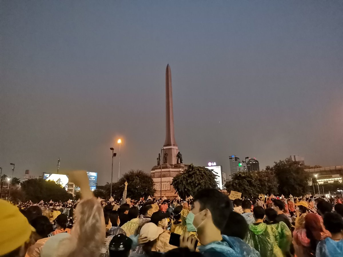 JaojanLunar tweet picture